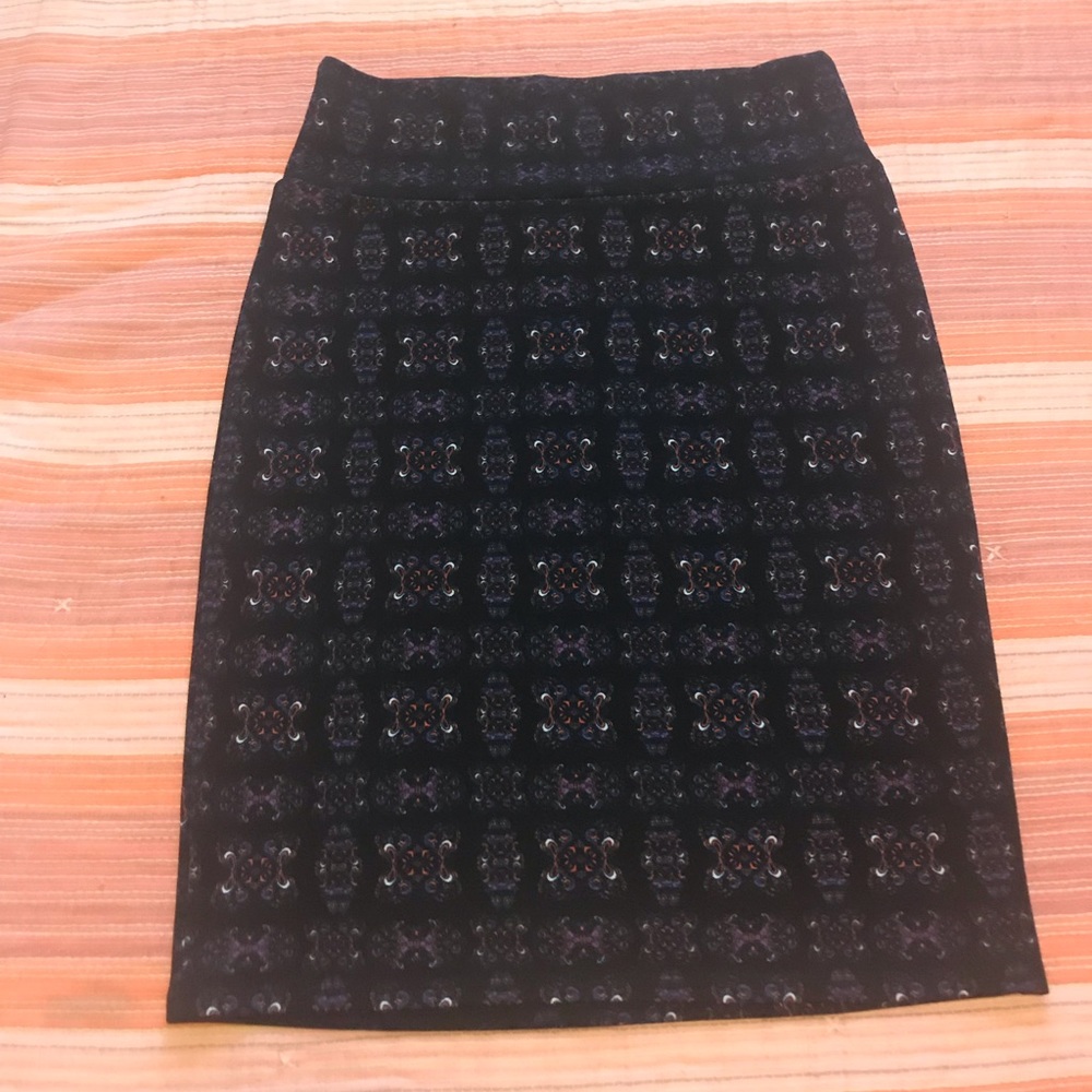 Lularoe skirt
